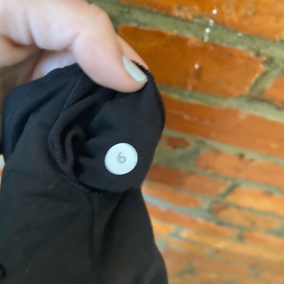 LULULEMON Sports Bra - Picture 5 of 5